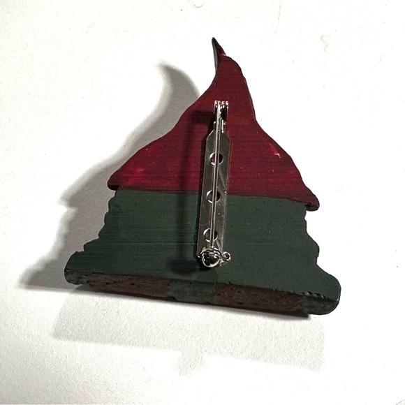Charming Multicolor Gnome Brooch - Picture 3 of 3
